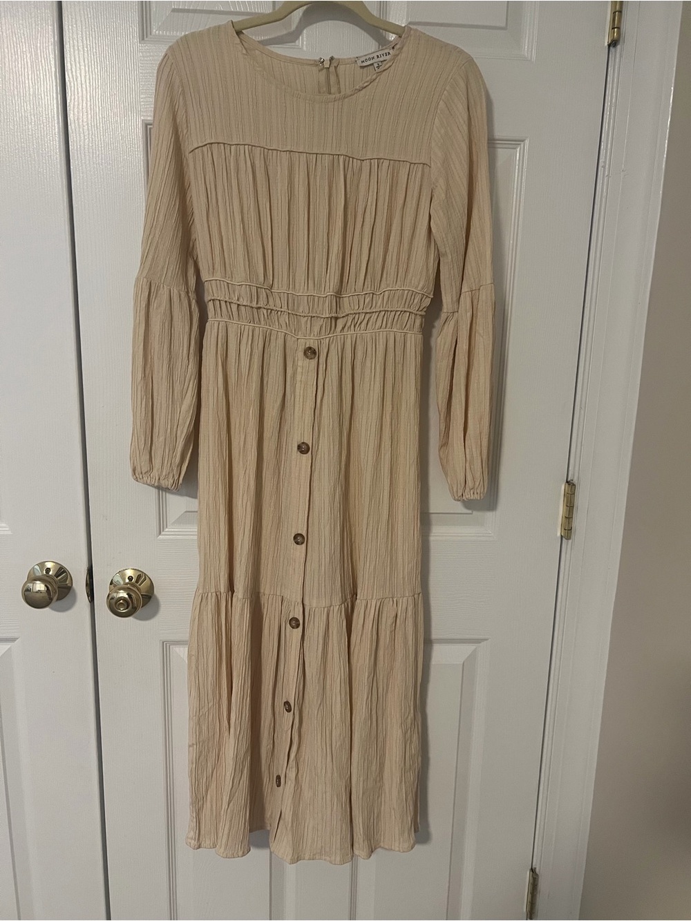 Moon River Long Sleeve Tiered Crinkle Dress